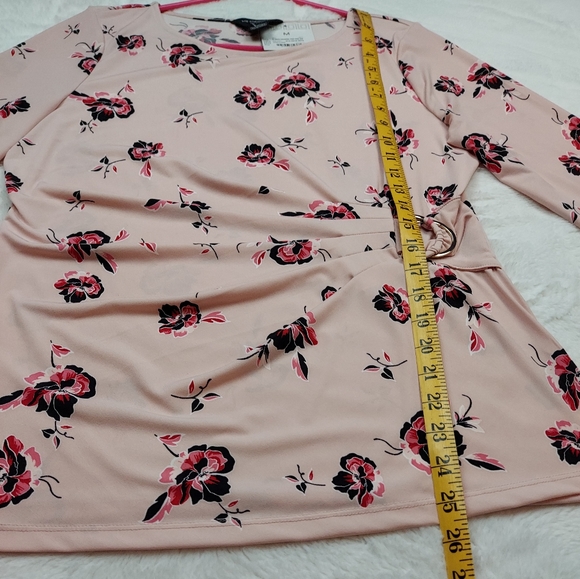 Liz Claiborne Career Long Sleeve Pink Black Floral Blouse Size M - Picture 2 of 8